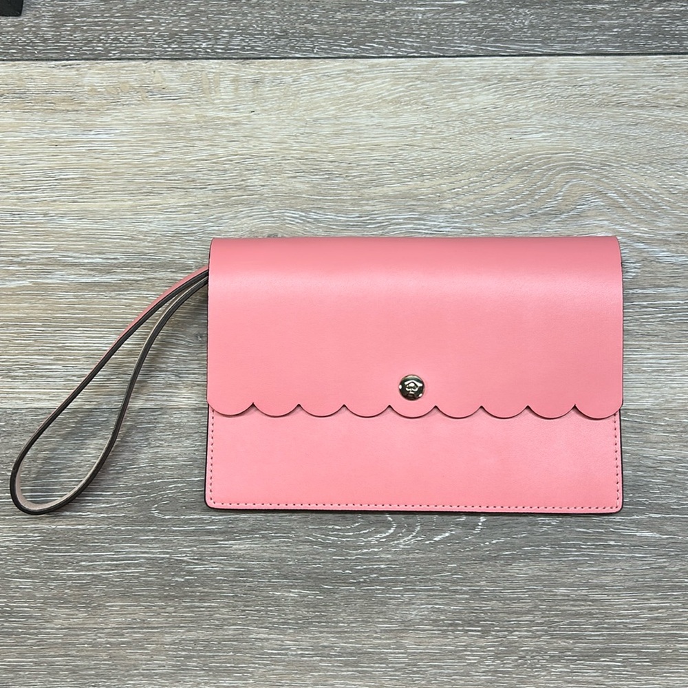 Women's Pink Scallop Wristlet Clutch